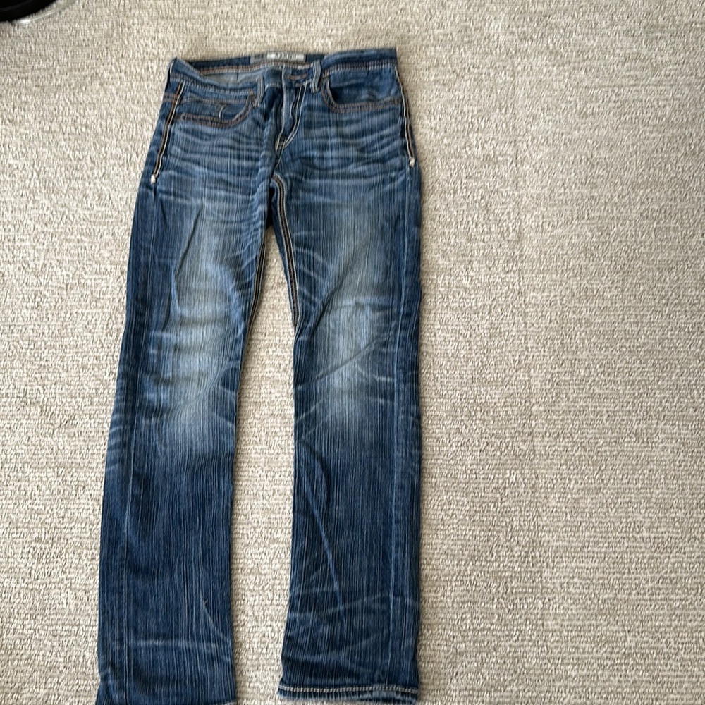 Men’s Buckle Aaron Jeans